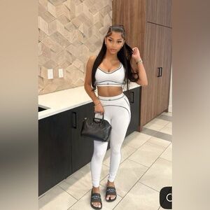 ALO Yoga White Leggings with Black Trim